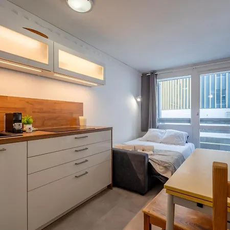 Spacious Slope Front Ski-in And Out Appartement Val Thorens