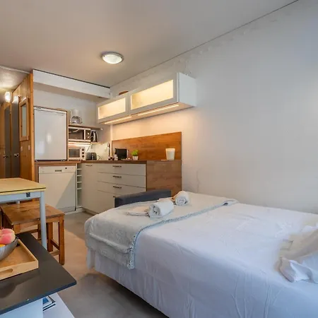 Spacious Slope Front Ski-in And Out Apartment Val Thorens